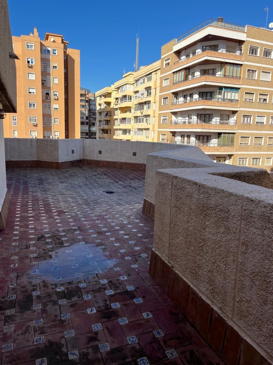 3 sovrum Takvåning till salu i Malaga stad med garage - 1 495 000 € (Ref: 9400870)