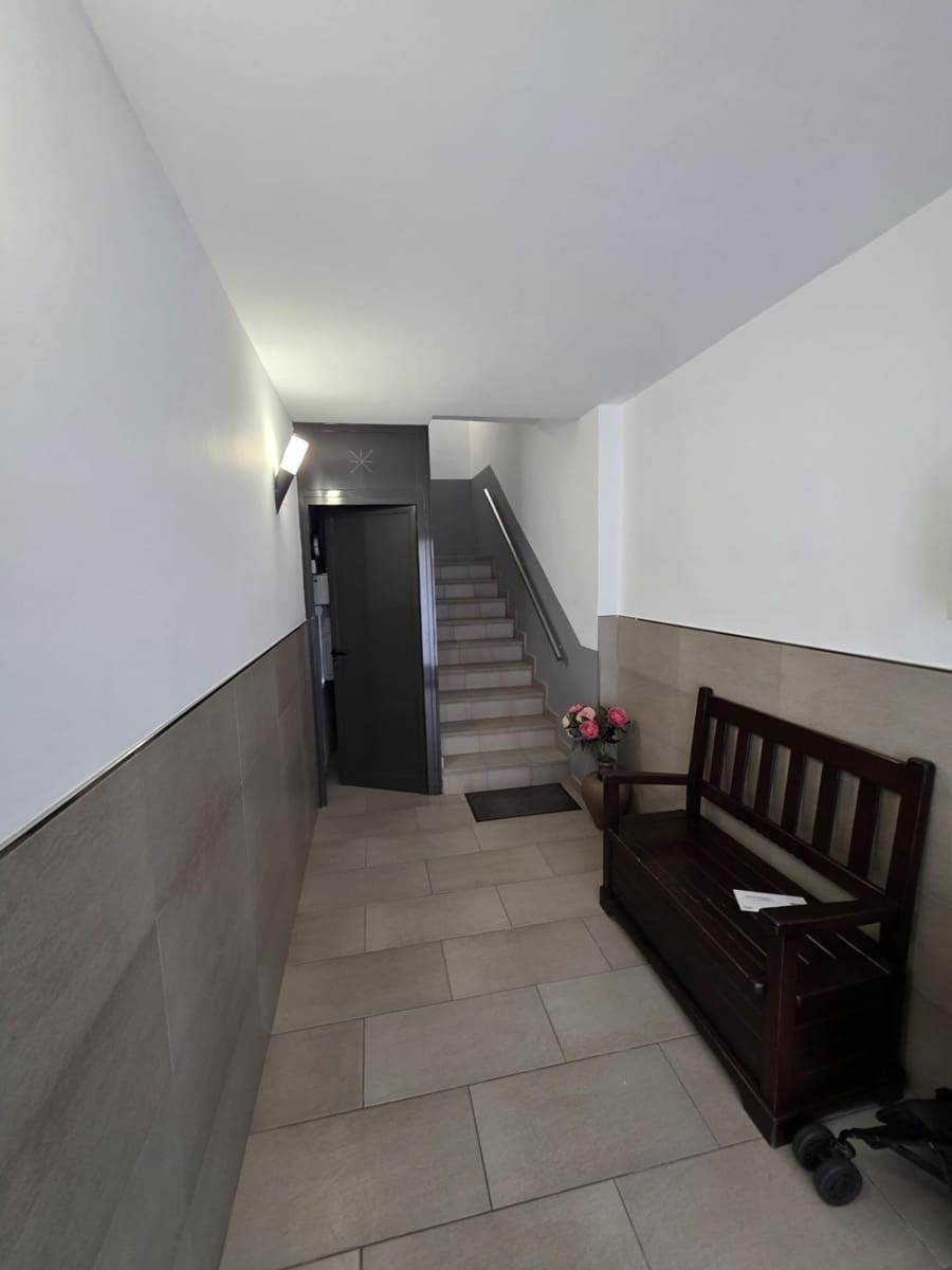 Piso de 4 habitaciones en Fuengirola en venta - 320.000 € (Ref: 9450209)