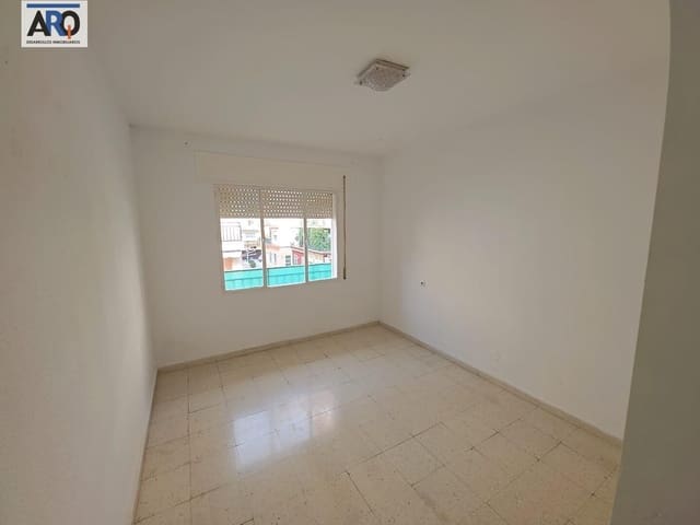 Piso de 4 habitaciones en Fuengirola en venta - 320.000 € (Ref: 9450209)