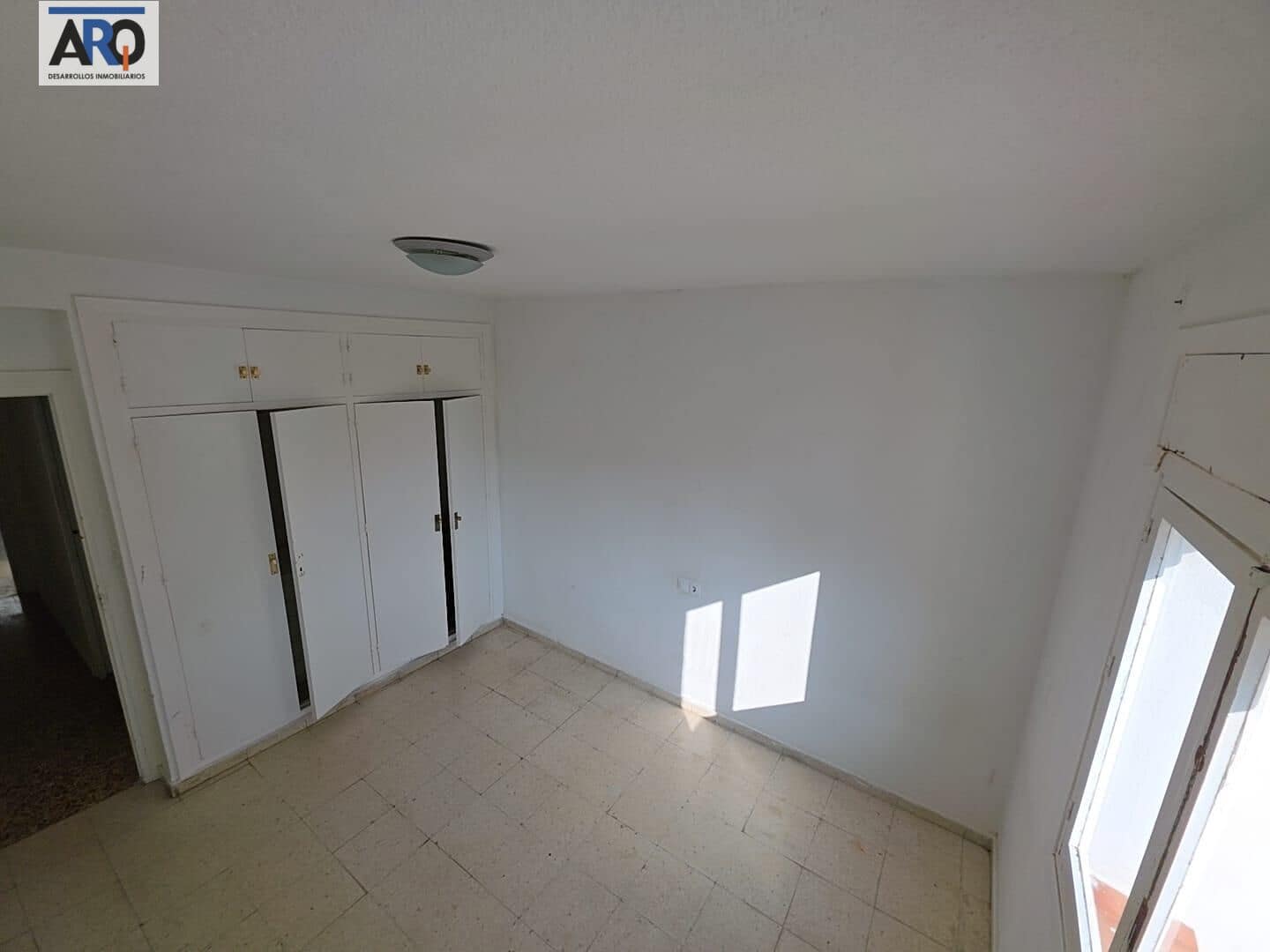 Piso de 4 habitaciones en Fuengirola en venta - 320.000 € (Ref: 9450209)