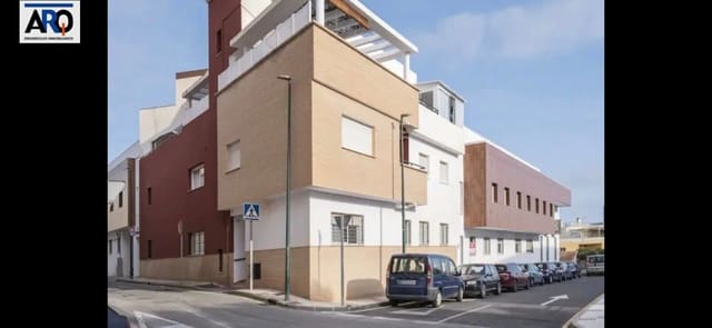 Studio à vendre à Torre de Benagalbon, Rincón de la Victoria avec piscine - 180 000 € (Ref: 9974257)