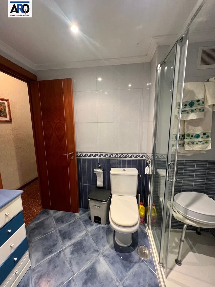 3 sovrum Lägenhet till salu i Malaga stad med garage - 350 000 € (Ref: 9974259)