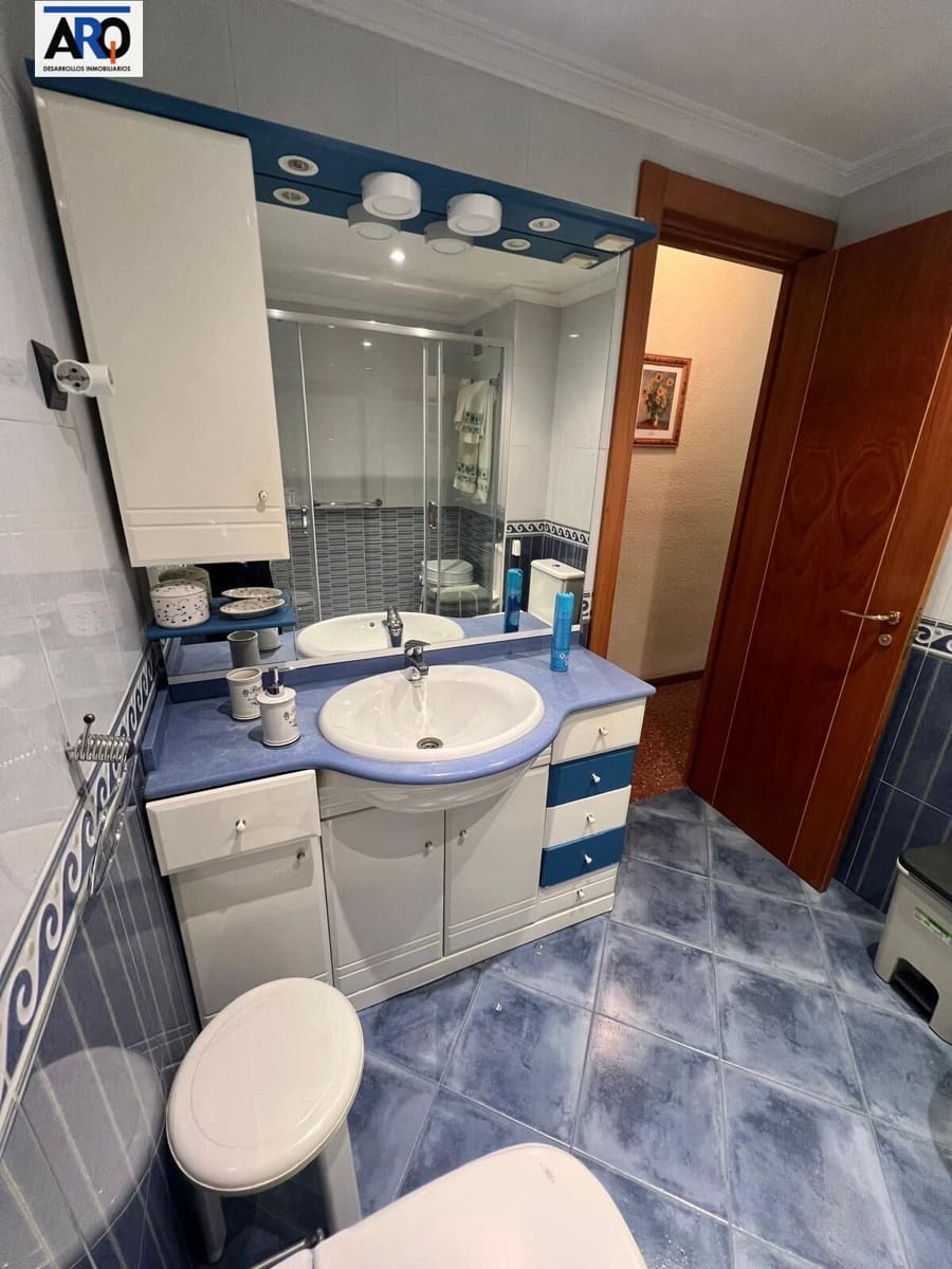 3 sovrum Lägenhet till salu i Malaga stad med garage - 350 000 € (Ref: 9974259)