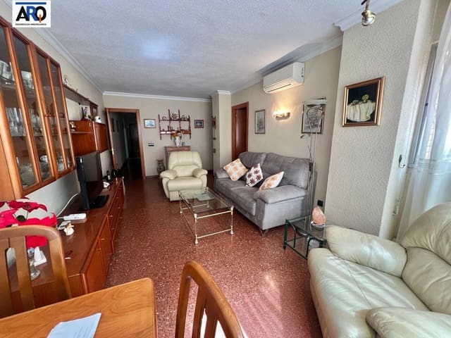 3 slaapkamer Flat te koop in Málaga stad met garage - € 350.000 (Ref: 9974259)