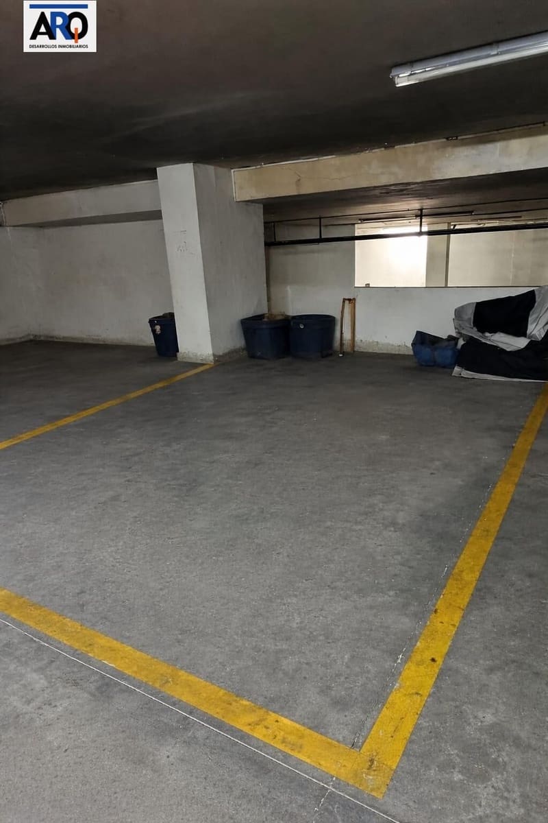 3 sovrum Lägenhet till salu i Malaga stad med garage - 350 000 € (Ref: 9974259)