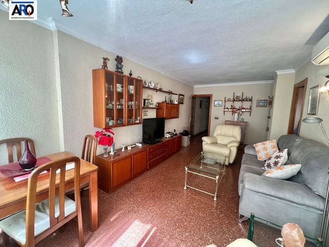 3 slaapkamer Flat te koop in Málaga stad met garage - € 350.000 (Ref: 9974259)
