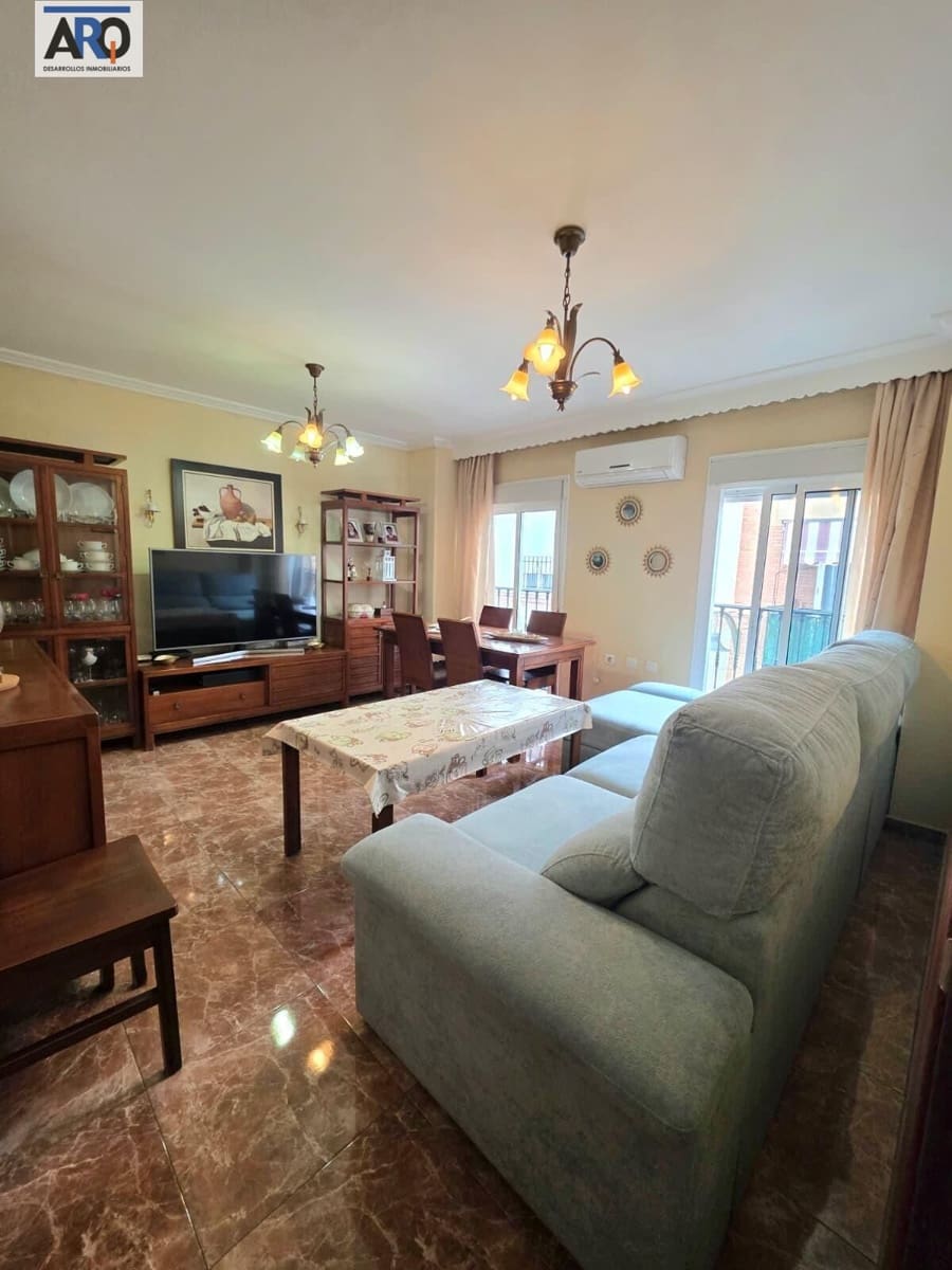 3 soveværelse Lejlighed til salg i Malaga by - € 354.000 (Ref: 9974260)