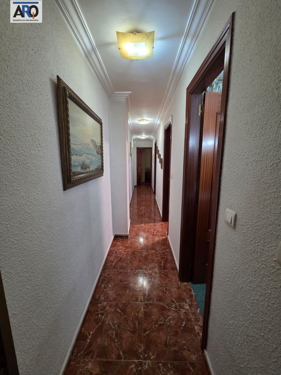 3 soveværelse Lejlighed til salg i Malaga by - € 354.000 (Ref: 9974260)