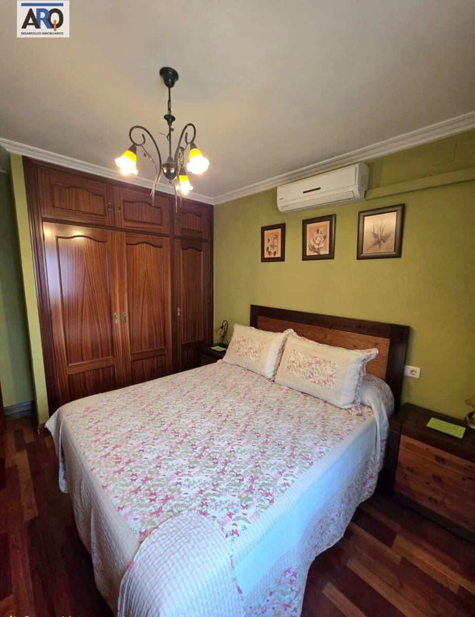 3 soveværelse Lejlighed til salg i Malaga by - € 354.000 (Ref: 9974260)
