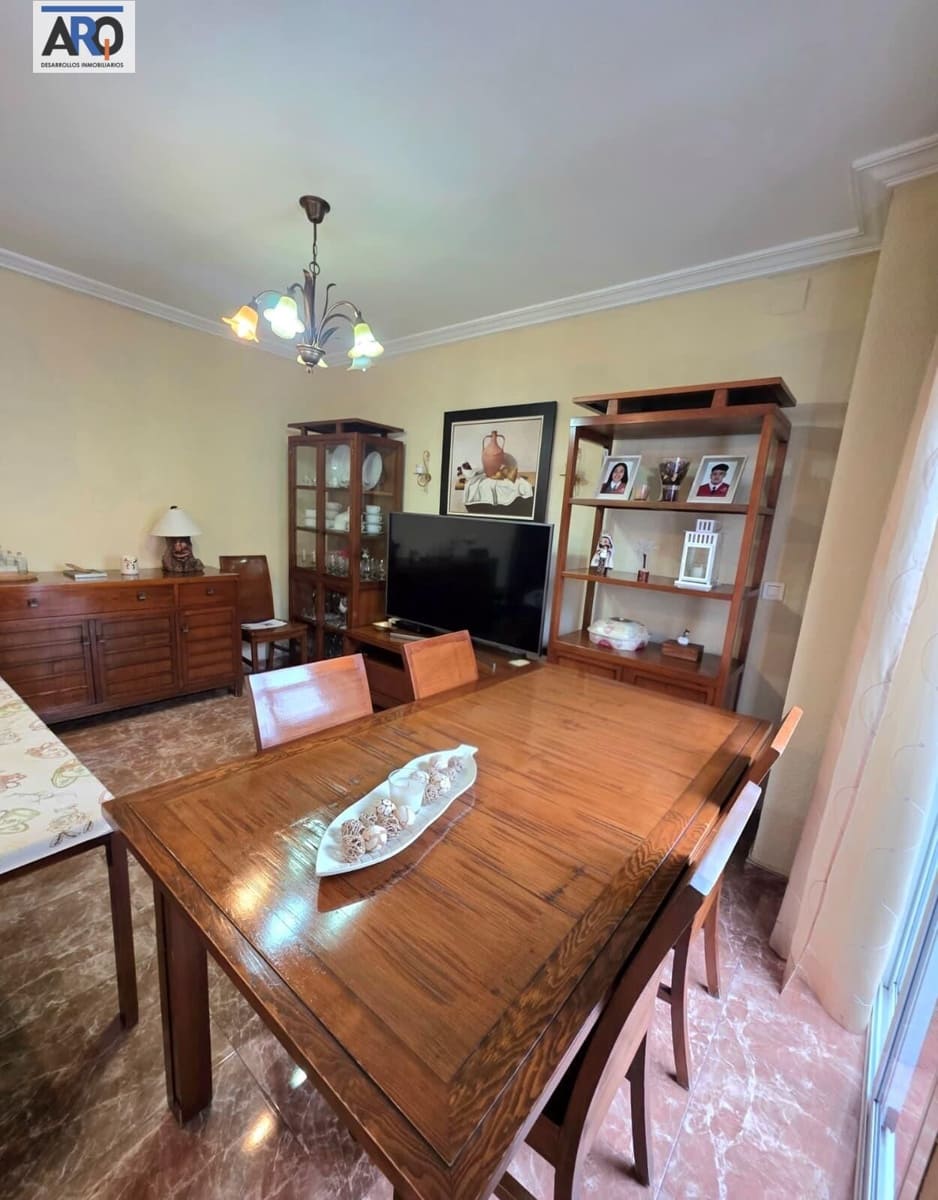 3 soveværelse Lejlighed til salg i Malaga by - € 354.000 (Ref: 9974260)