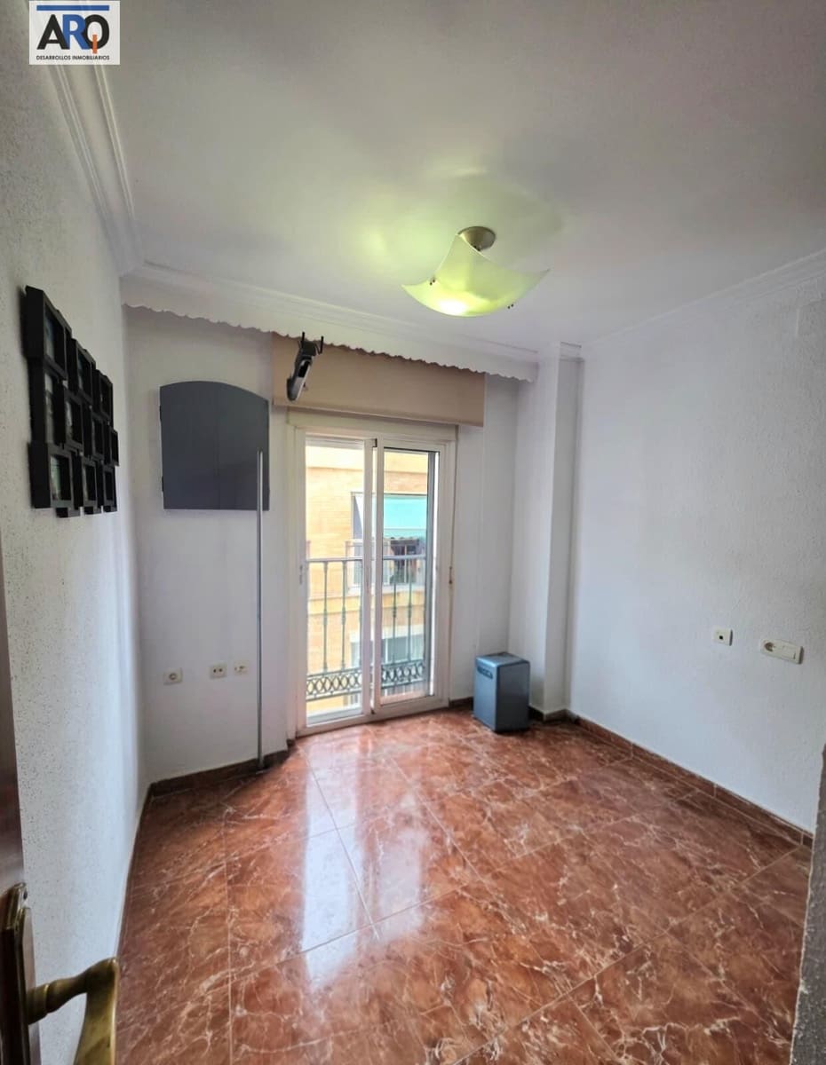 3 soveværelse Lejlighed til salg i Malaga by - € 354.000 (Ref: 9974260)
