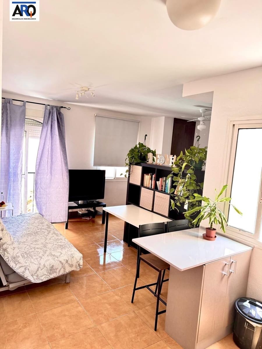 Piso de 1 habitación en Málaga ciudad en venta - 250.000 € (Ref: 9978791)