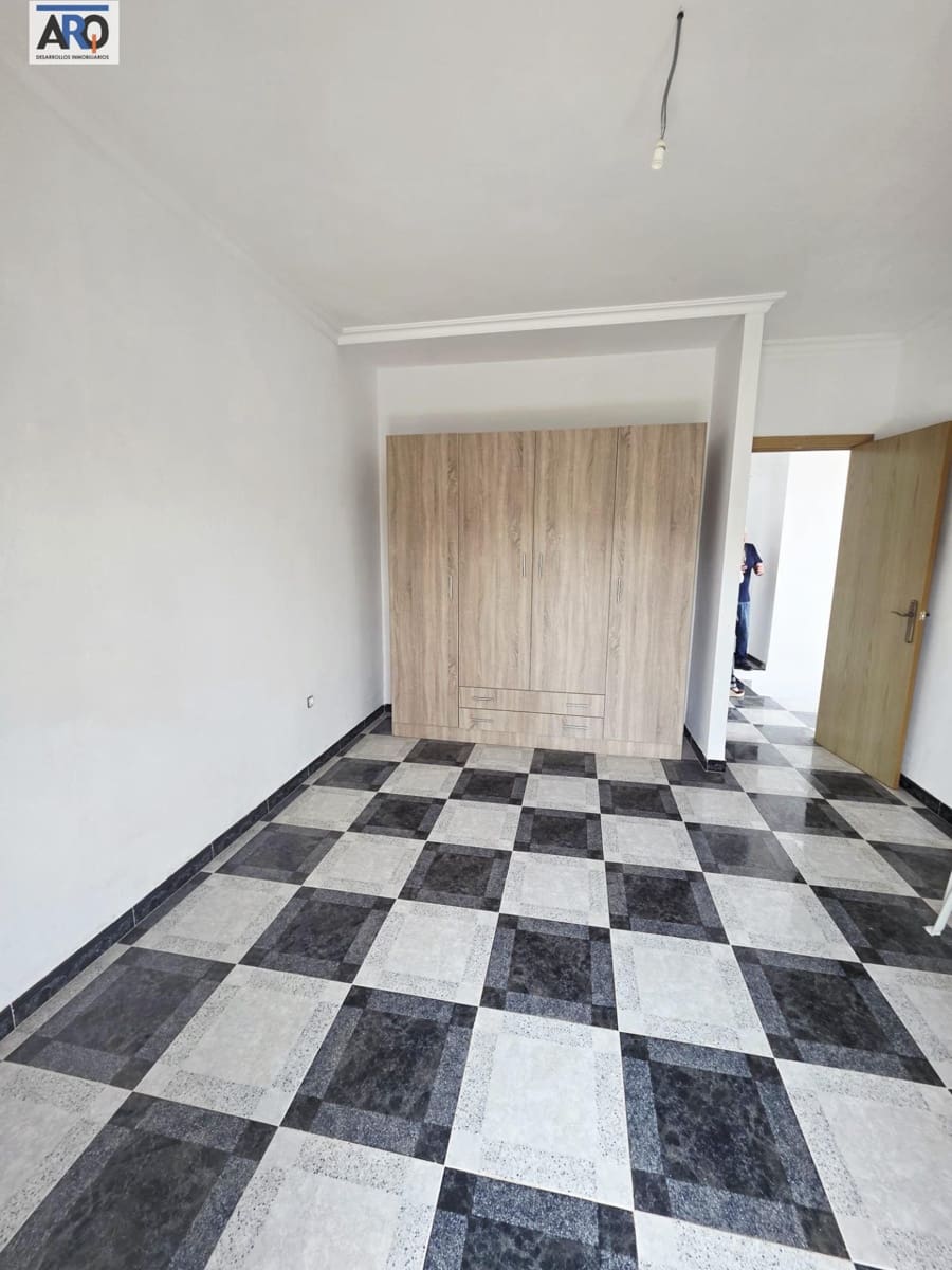 7 sypialnia Willa na sprzedaż w Comares z garażem - 399 000 € (Ref: 9978792)