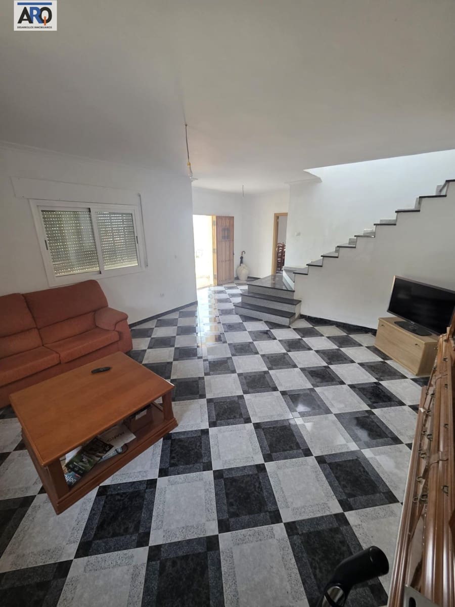 7 sypialnia Willa na sprzedaż w Comares z garażem - 399 000 € (Ref: 9978792)
