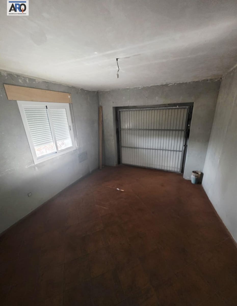 7 sypialnia Willa na sprzedaż w Comares z garażem - 399 000 € (Ref: 9978792)
