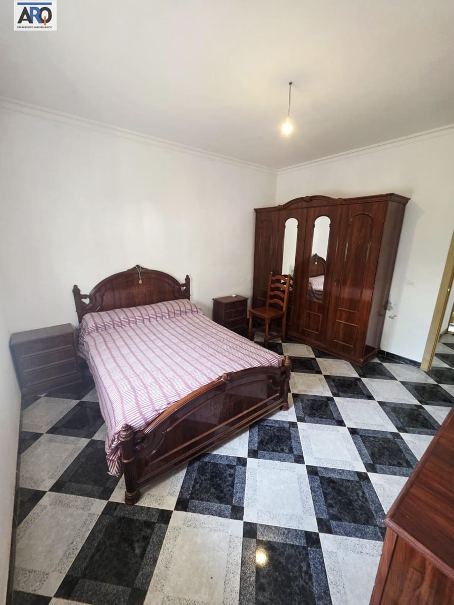7 sypialnia Willa na sprzedaż w Comares z garażem - 399 000 € (Ref: 9978792)