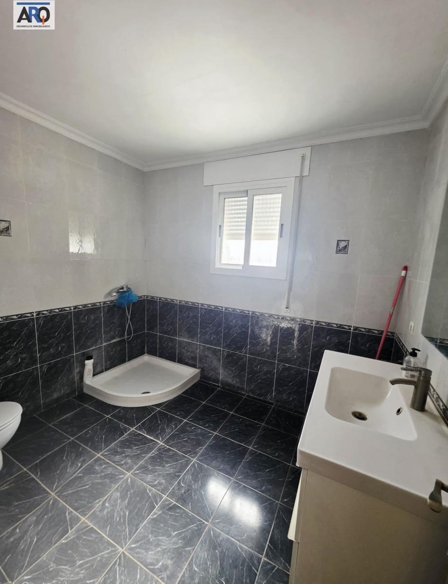 7 sypialnia Willa na sprzedaż w Comares z garażem - 399 000 € (Ref: 9978792)