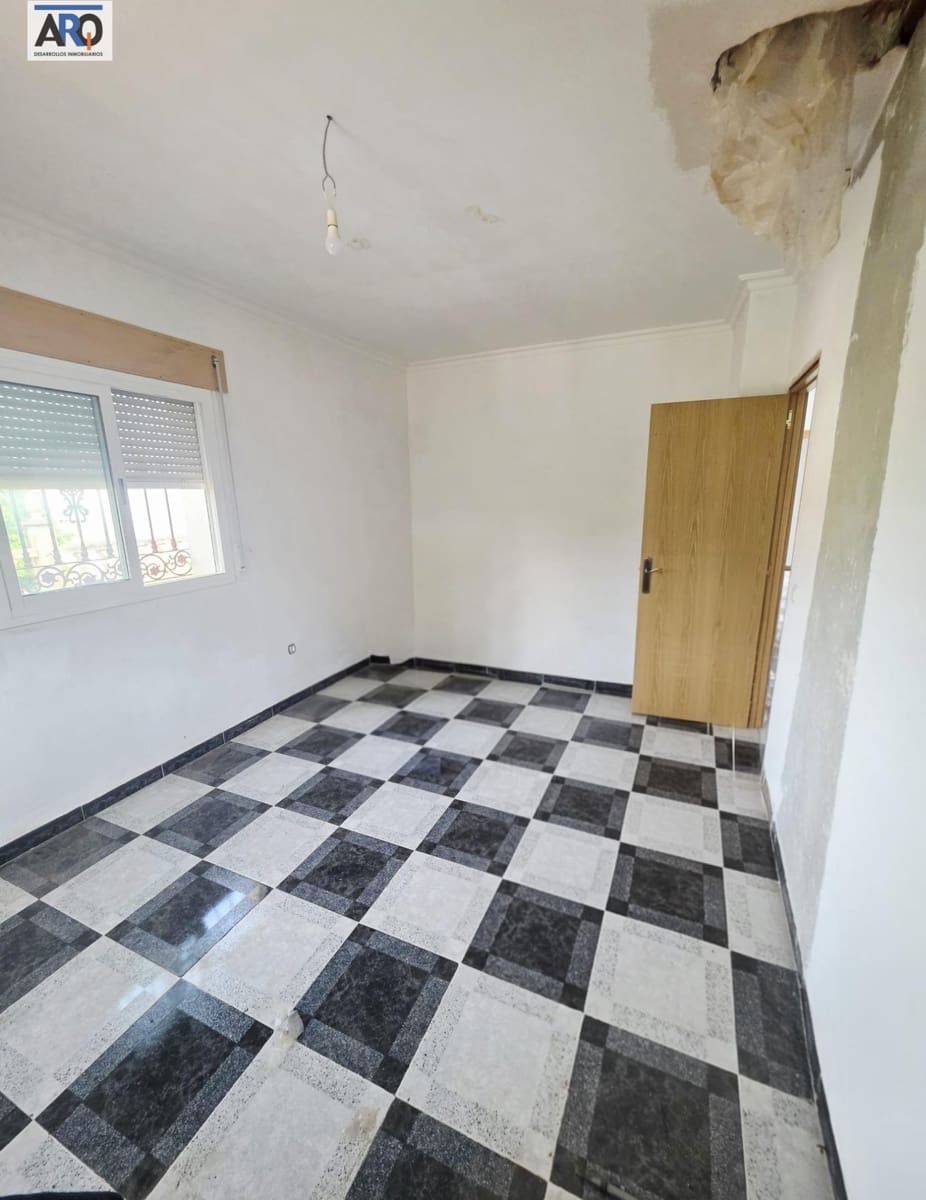 7 sypialnia Willa na sprzedaż w Comares z garażem - 399 000 € (Ref: 9978792)