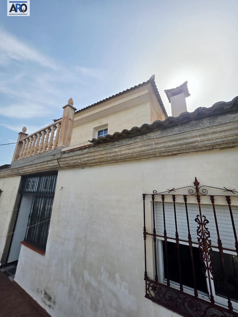 7 sypialnia Willa na sprzedaż w Comares z garażem - 399 000 € (Ref: 9978792)