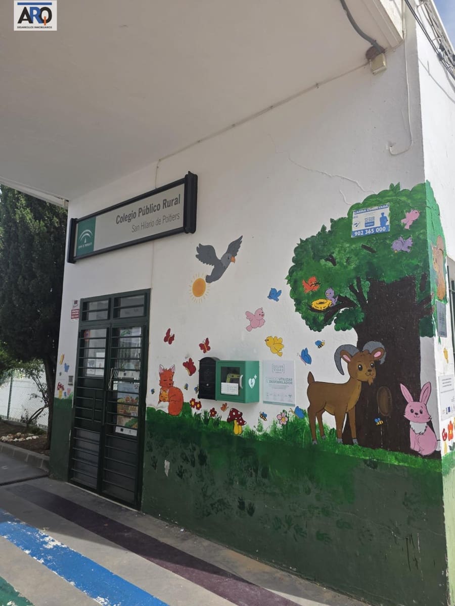 7 sypialnia Willa na sprzedaż w Comares z garażem - 399 000 € (Ref: 9978792)