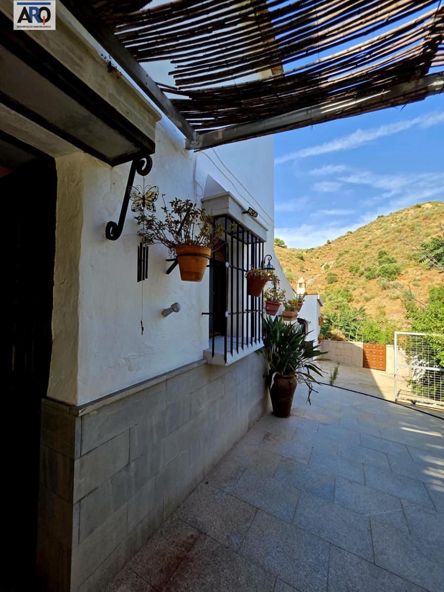 5 bedroom Finca/Country House for sale in Almogia with garage - € 260,000 (Ref: 9978793)