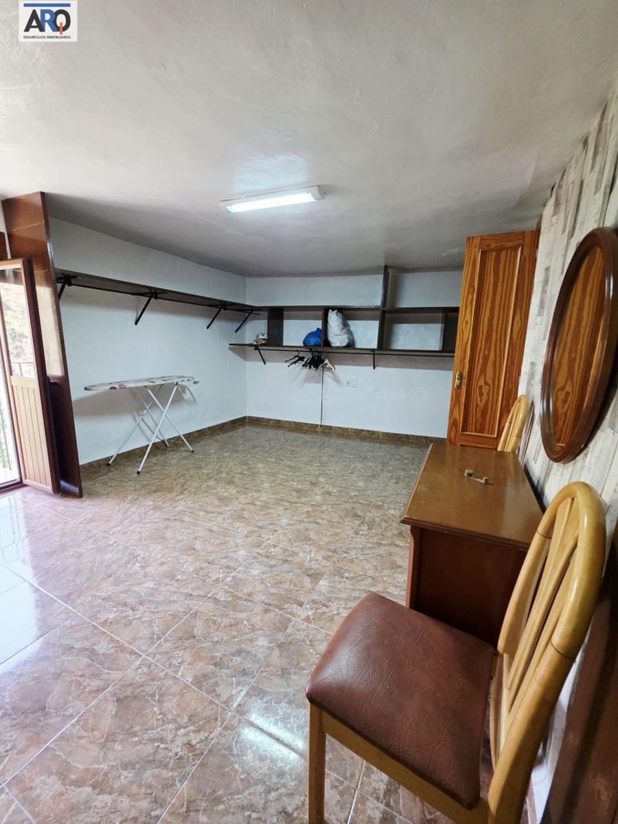 5 bedroom Finca/Country House for sale in Almogia with garage - € 260,000 (Ref: 9978793)