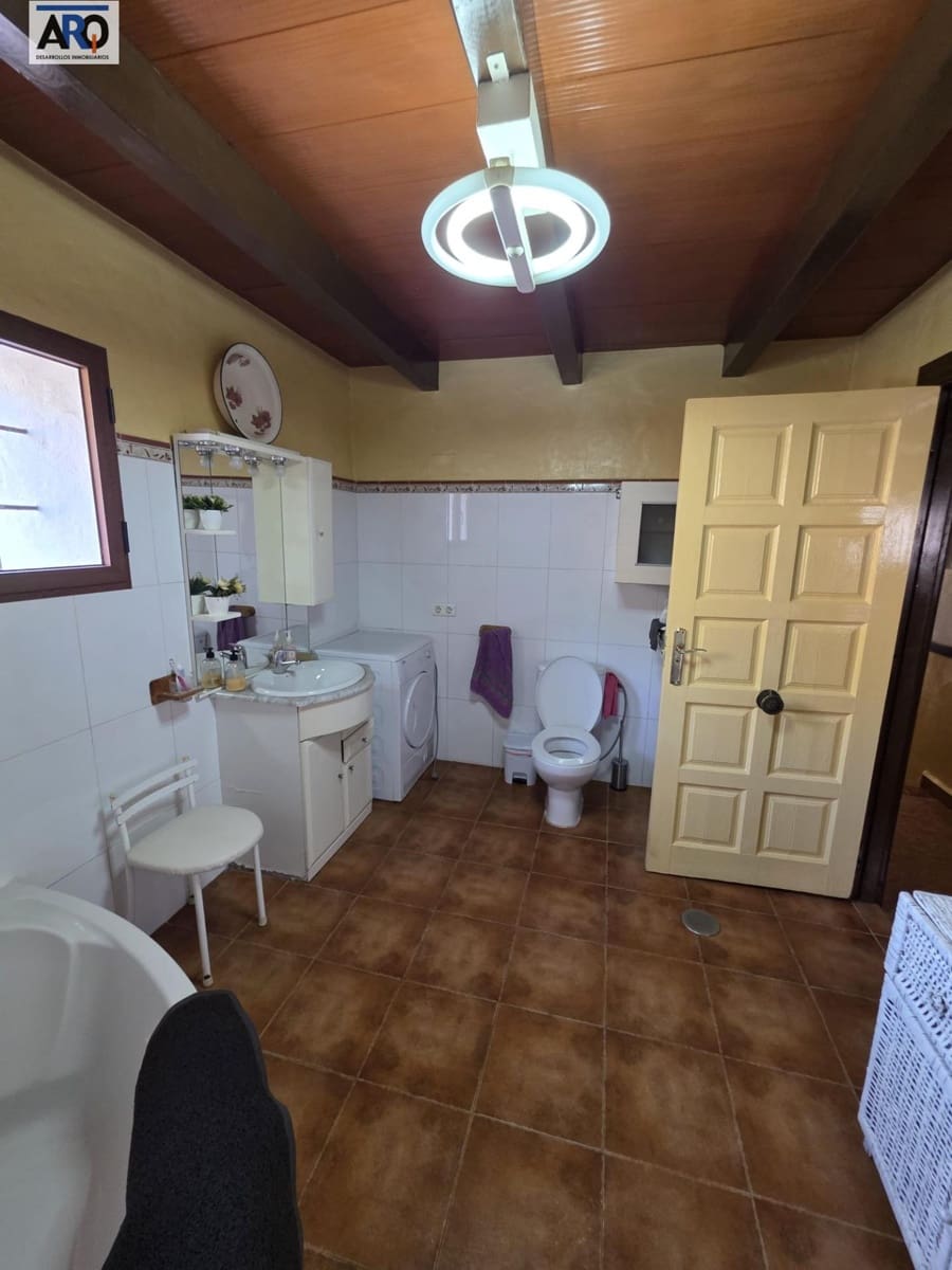 5 bedroom Finca/Country House for sale in Almogia with garage - € 260,000 (Ref: 9978793)