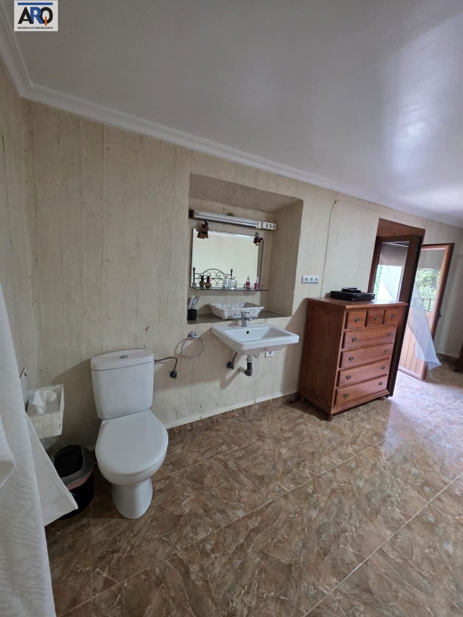 5 bedroom Finca/Country House for sale in Almogia with garage - € 260,000 (Ref: 9978793)