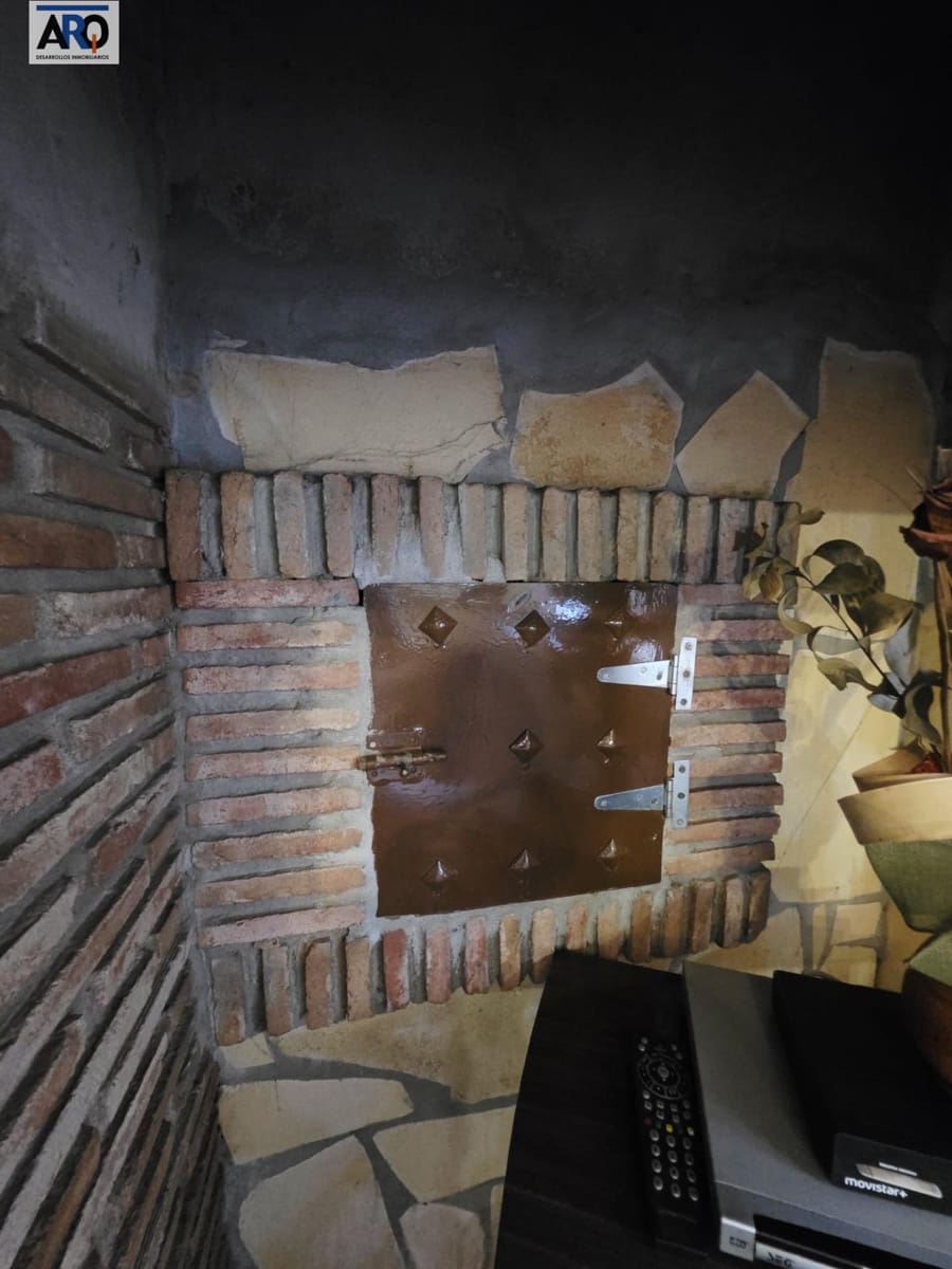 5 bedroom Finca/Country House for sale in Almogia with garage - € 260,000 (Ref: 9978793)