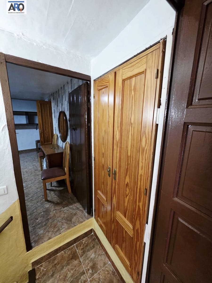 5 bedroom Finca/Country House for sale in Almogia with garage - € 260,000 (Ref: 9978793)