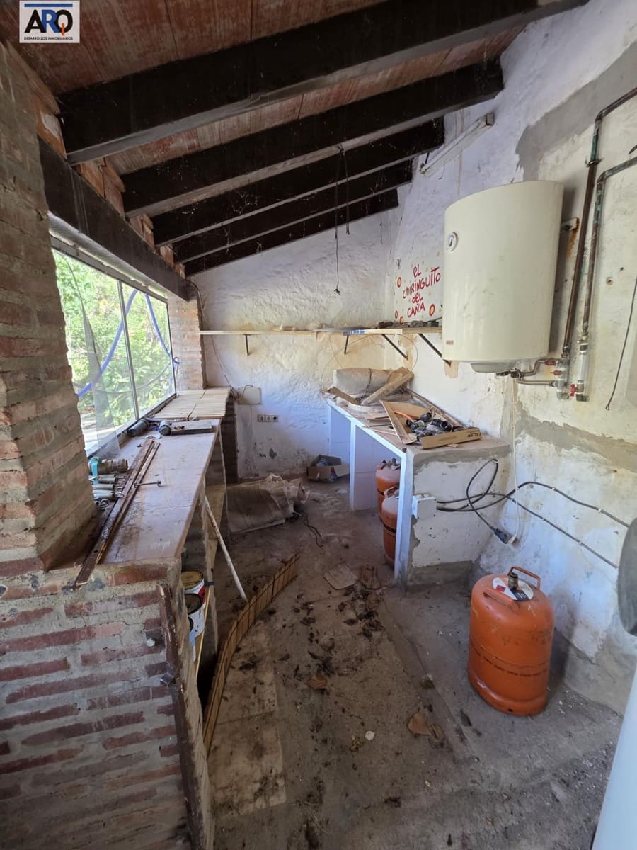 5 bedroom Finca/Country House for sale in Almogia with garage - € 260,000 (Ref: 9978793)