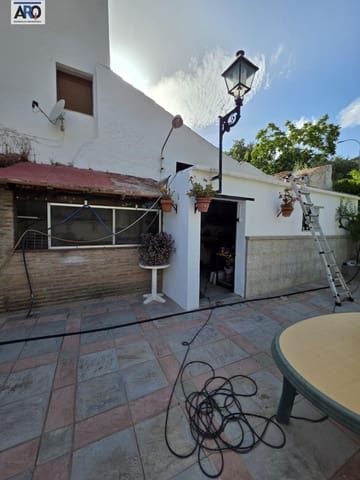 5 bedroom Finca/Country House for sale in Almogía with garage - € 260,000 (Ref: 9978793)