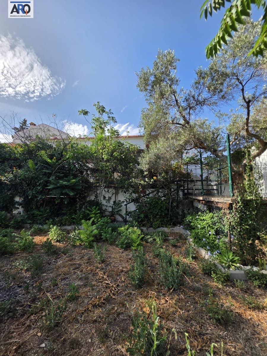 5 bedroom Finca/Country House for sale in Almogia with garage - € 260,000 (Ref: 9978793)