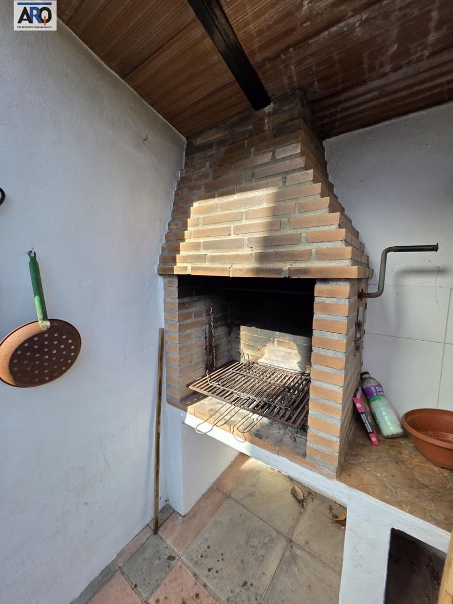 5 bedroom Finca/Country House for sale in Almogia with garage - € 260,000 (Ref: 9978793)