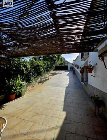 5 bedroom Finca/Country House for sale in Almogía with garage - € 260,000 (Ref: 9978793)