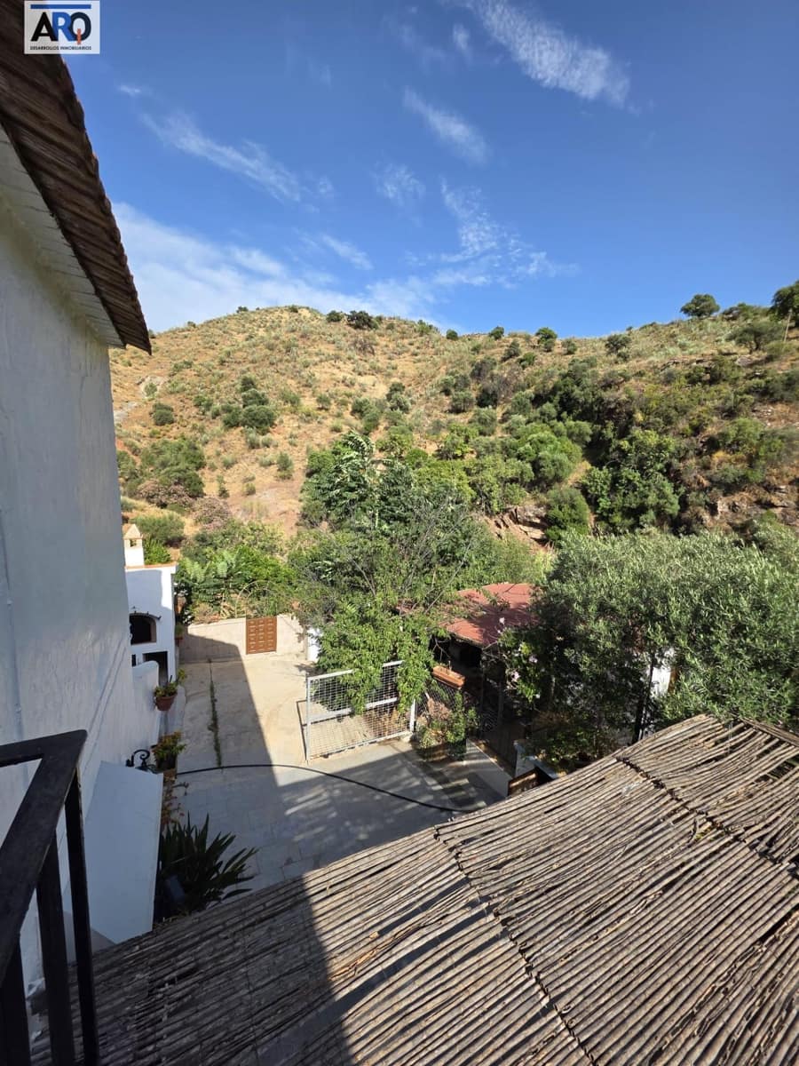 5 bedroom Finca/Country House for sale in Almogia with garage - € 260,000 (Ref: 9978793)