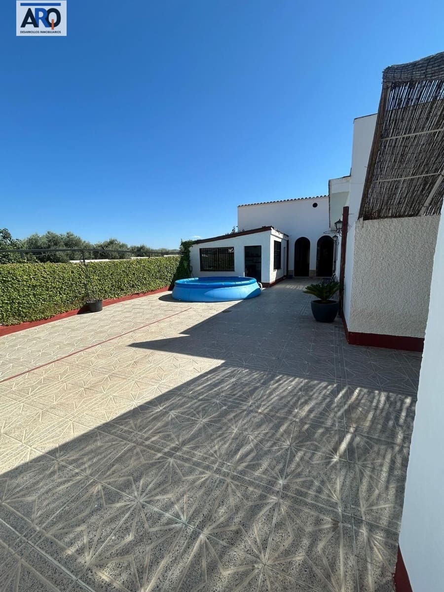 Chalet de 3 habitaciones en Teba en venta con garaje - 380.000 € (Ref: 9978794)