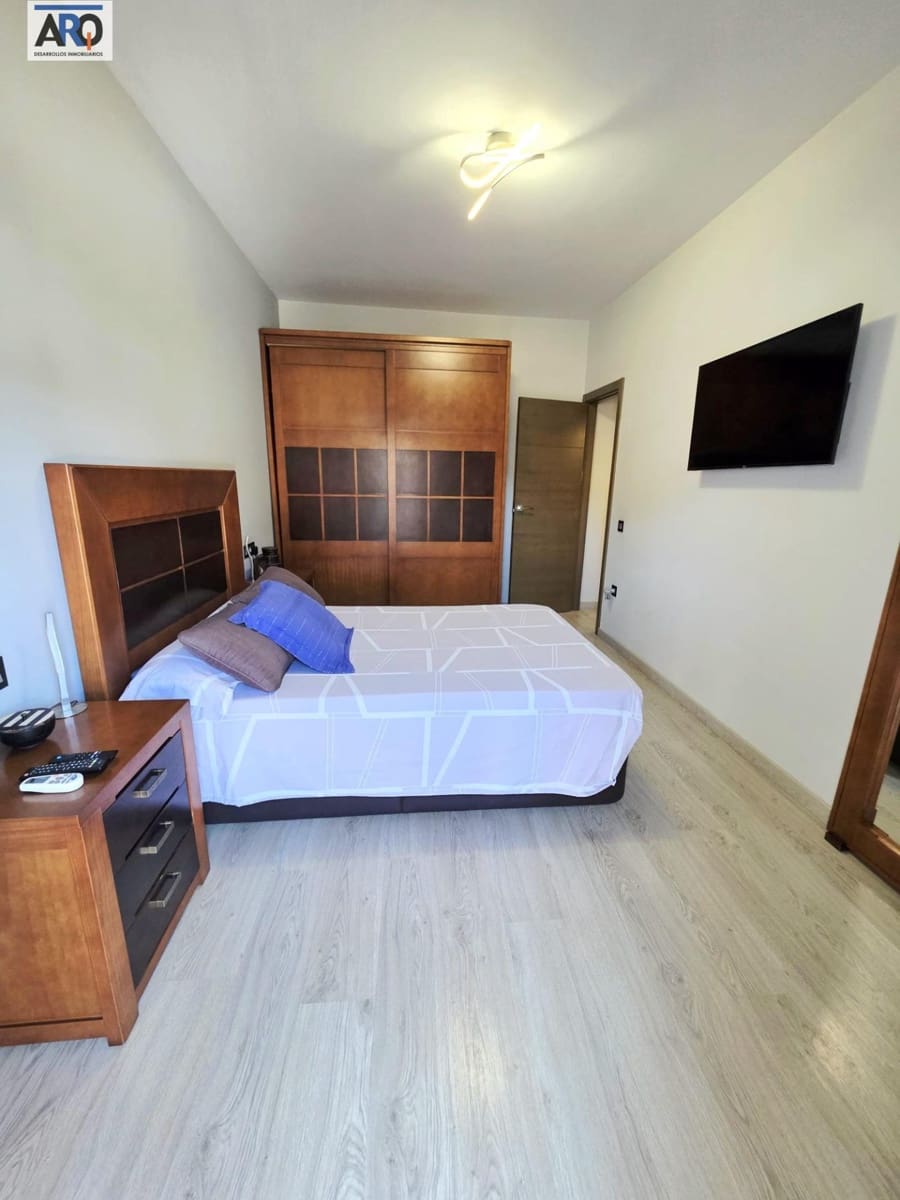 3 soverom Villa til salgs i Humilladero med svømmebasseng garasje - € 295 000 (Ref: 9978796)