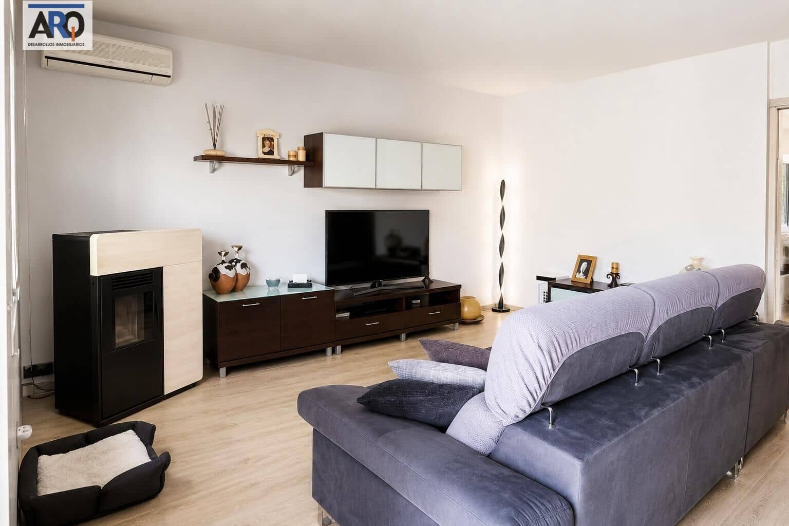 3 soverom Villa til salgs i Humilladero med svømmebasseng garasje - € 295 000 (Ref: 9978796)
