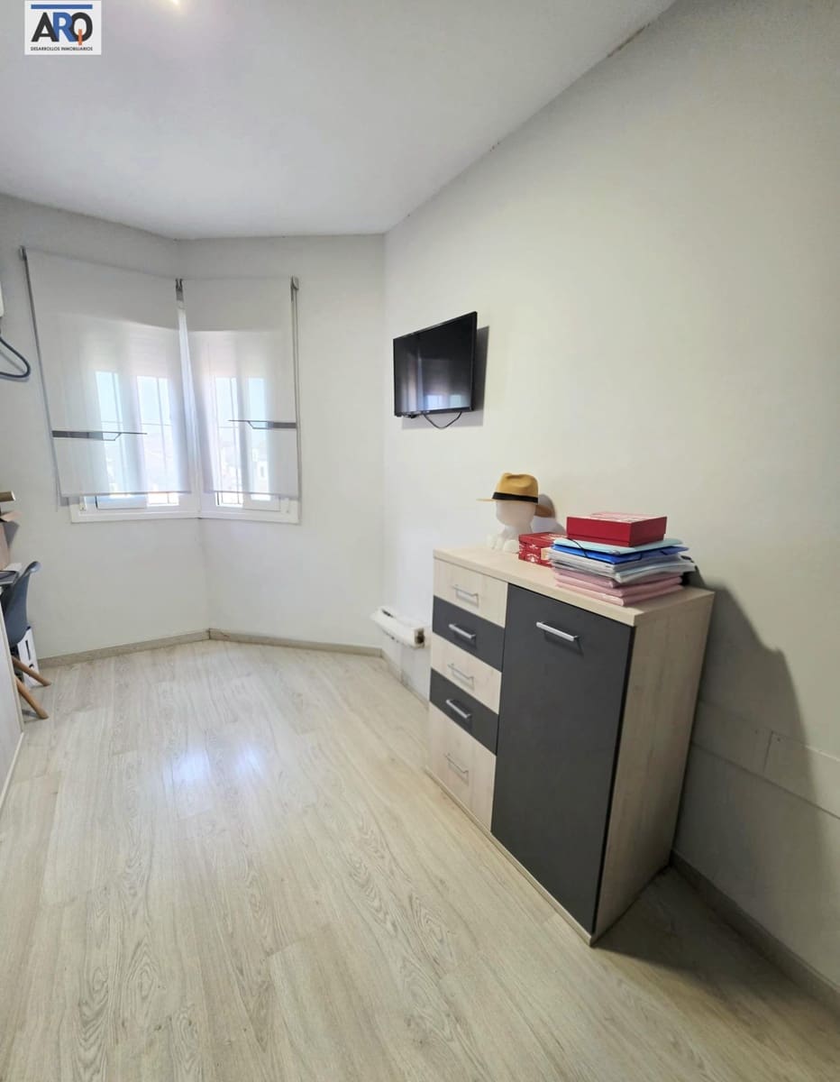 3 soverom Villa til salgs i Humilladero med svømmebasseng garasje - € 295 000 (Ref: 9978796)