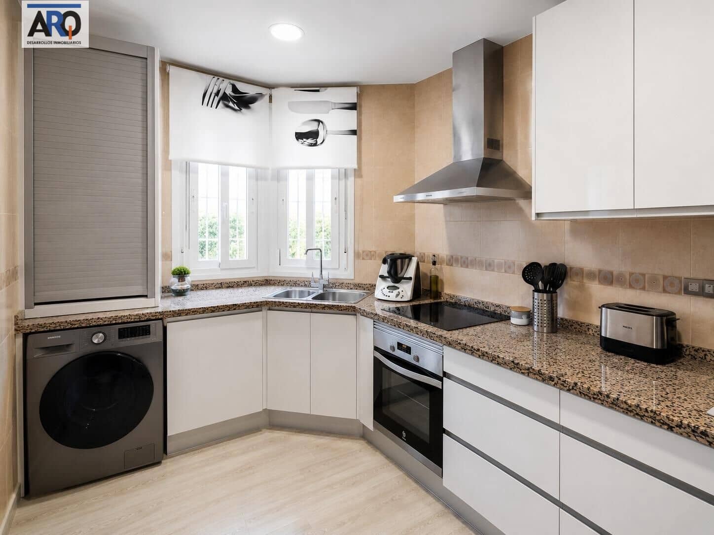 3 soverom Villa til salgs i Humilladero med svømmebasseng garasje - € 295 000 (Ref: 9978796)