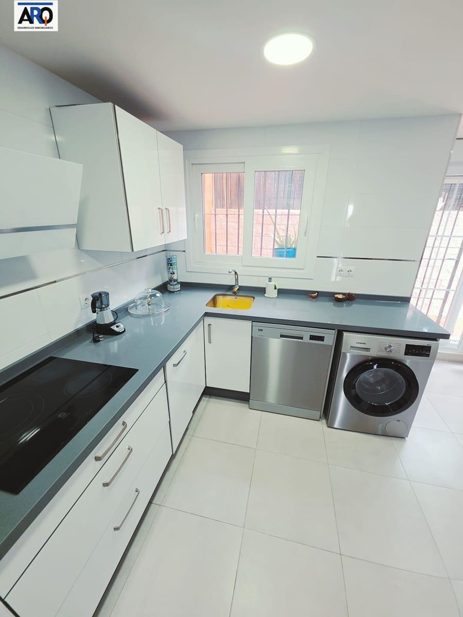 2 Zimmer Wohnung zu verkaufen in Rincon de la Victoria mit Pool Garage - 362.000 € (Ref: 9978797)