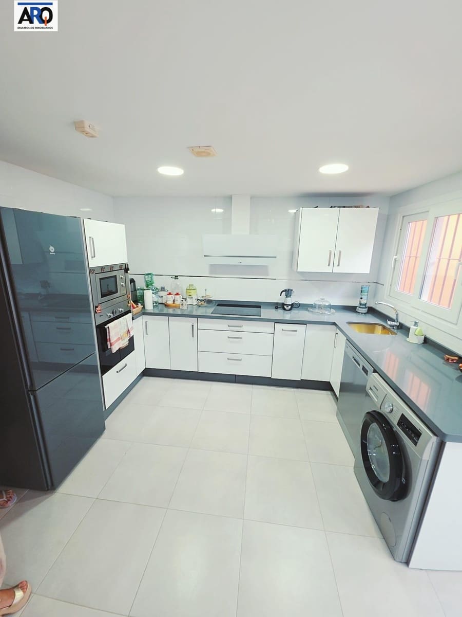 2 Zimmer Wohnung zu verkaufen in Rincon de la Victoria mit Pool Garage - 362.000 € (Ref: 9978797)