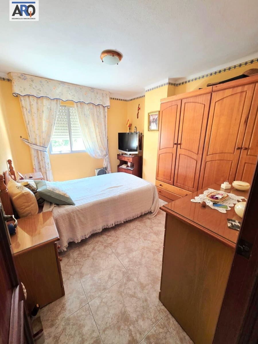 3 soveværelse Lejlighed til salg i Puerto de la Torre - € 350.000 (Ref: 9978799)