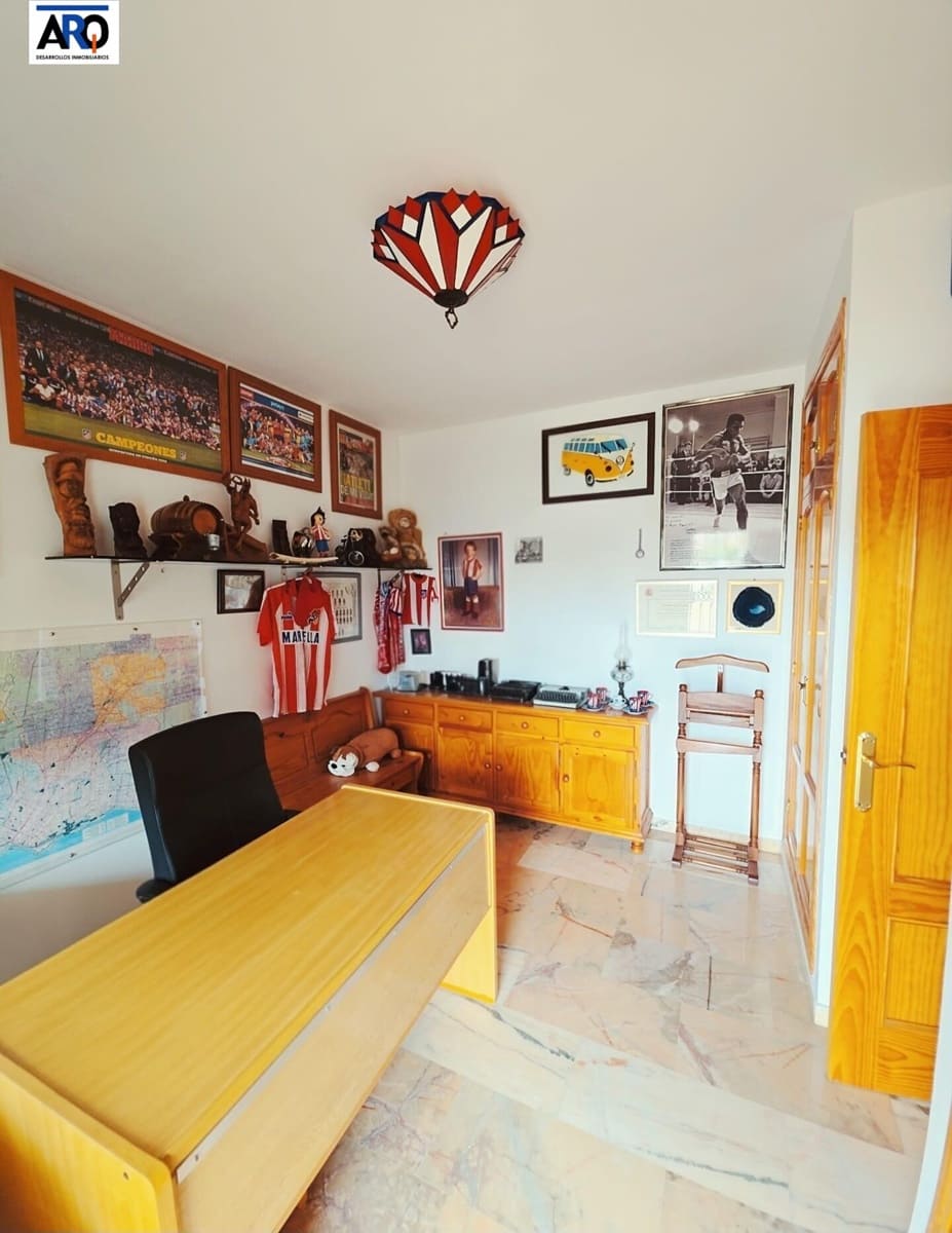 5 soveværelse Villa til salg i Rincon de la Victoria med swimmingpool garage - € 1.150.000 (Ref: 9978801)