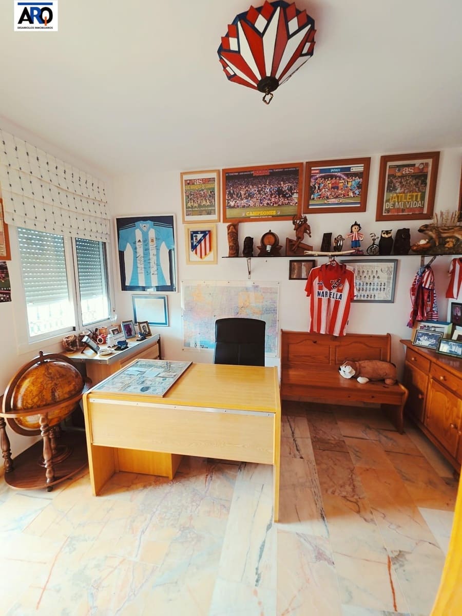 5 soveværelse Villa til salg i Rincon de la Victoria med swimmingpool garage - € 1.150.000 (Ref: 9978801)