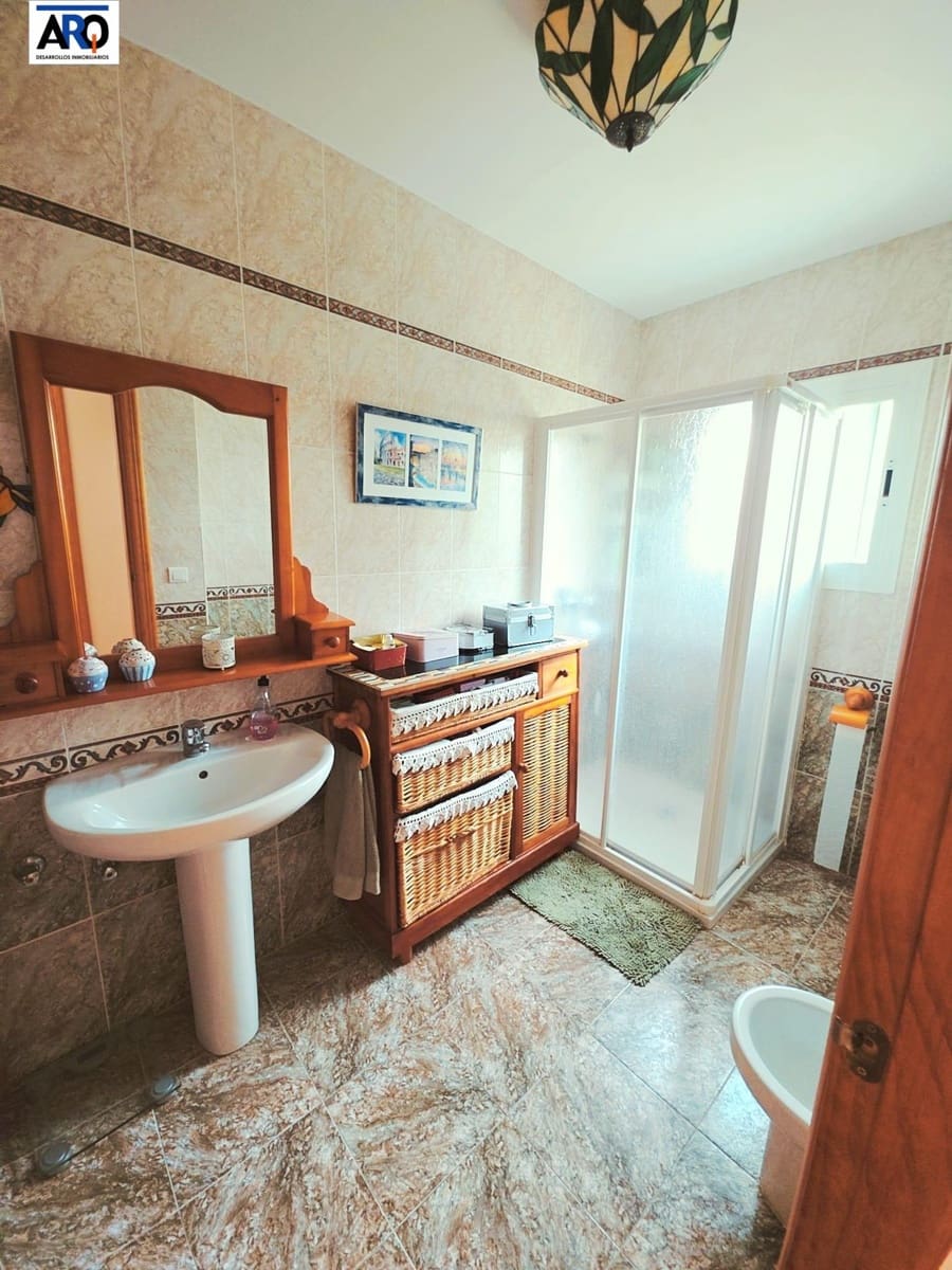 5 soveværelse Villa til salg i Rincon de la Victoria med swimmingpool garage - € 1.150.000 (Ref: 9978801)