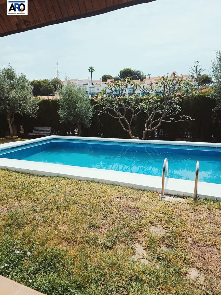 5 soveværelse Villa til salg i Rincon de la Victoria med swimmingpool garage - € 1.150.000 (Ref: 9978801)