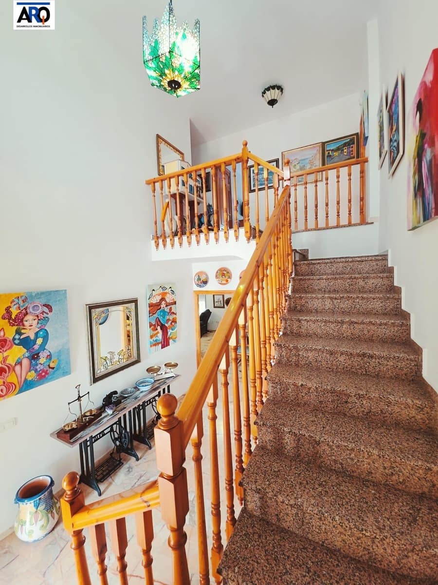 5 soveværelse Villa til salg i Rincon de la Victoria med swimmingpool garage - € 1.150.000 (Ref: 9978801)