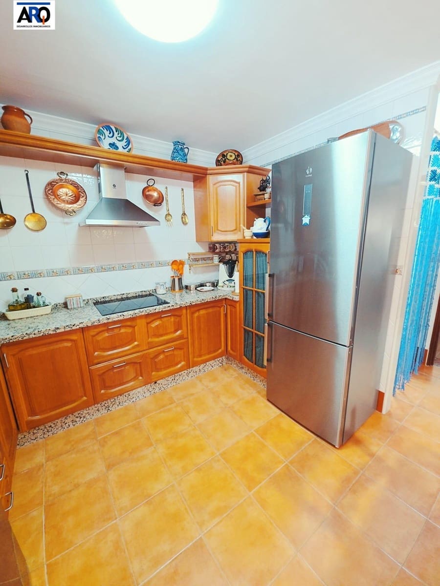 5 soveværelse Villa til salg i Rincon de la Victoria med swimmingpool garage - € 1.150.000 (Ref: 9978801)